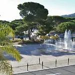 A Avec Balcon Et Parking Privatif - Fr-1-251-886 *