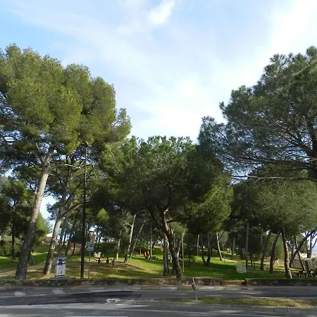شقة A Avec Balcon Et Parking Privatif *